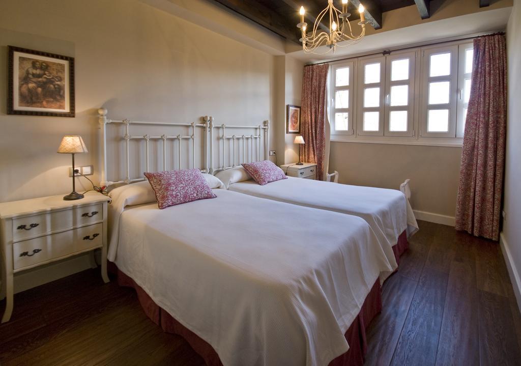 Las Casas Rurales Huerta San Benito Villamayor  ภายนอก รูปภาพ