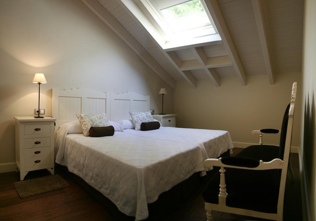 Las Casas Rurales Huerta San Benito Villamayor  ห้อง รูปภาพ